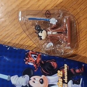 Disney parks collector packs series 12- Jedi Mickey